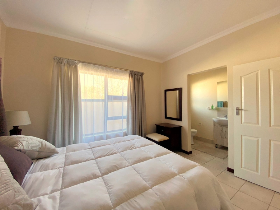 3 Bedroom Property for Sale in Van Der Hoff Park North West